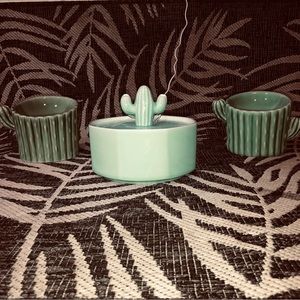 NEW Cactus Cat Water Fountain USB & HARRY & POLLY  (2) Elevated Cat Food Bowls